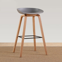 Minimalist Modern Design solid wood pp plastic bar chair northern wind fashion creative denmark counter stool Popular Furniture